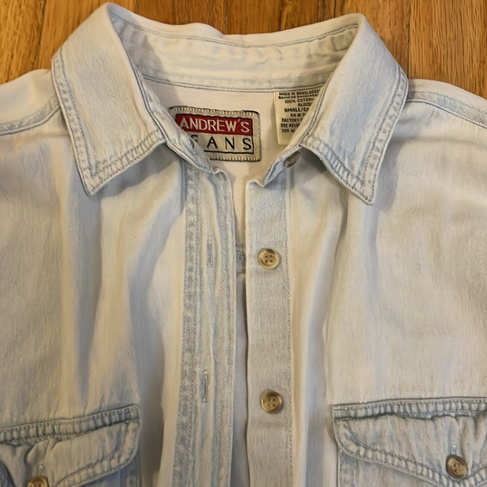 Cute Jean button down - Picture 2 of 3